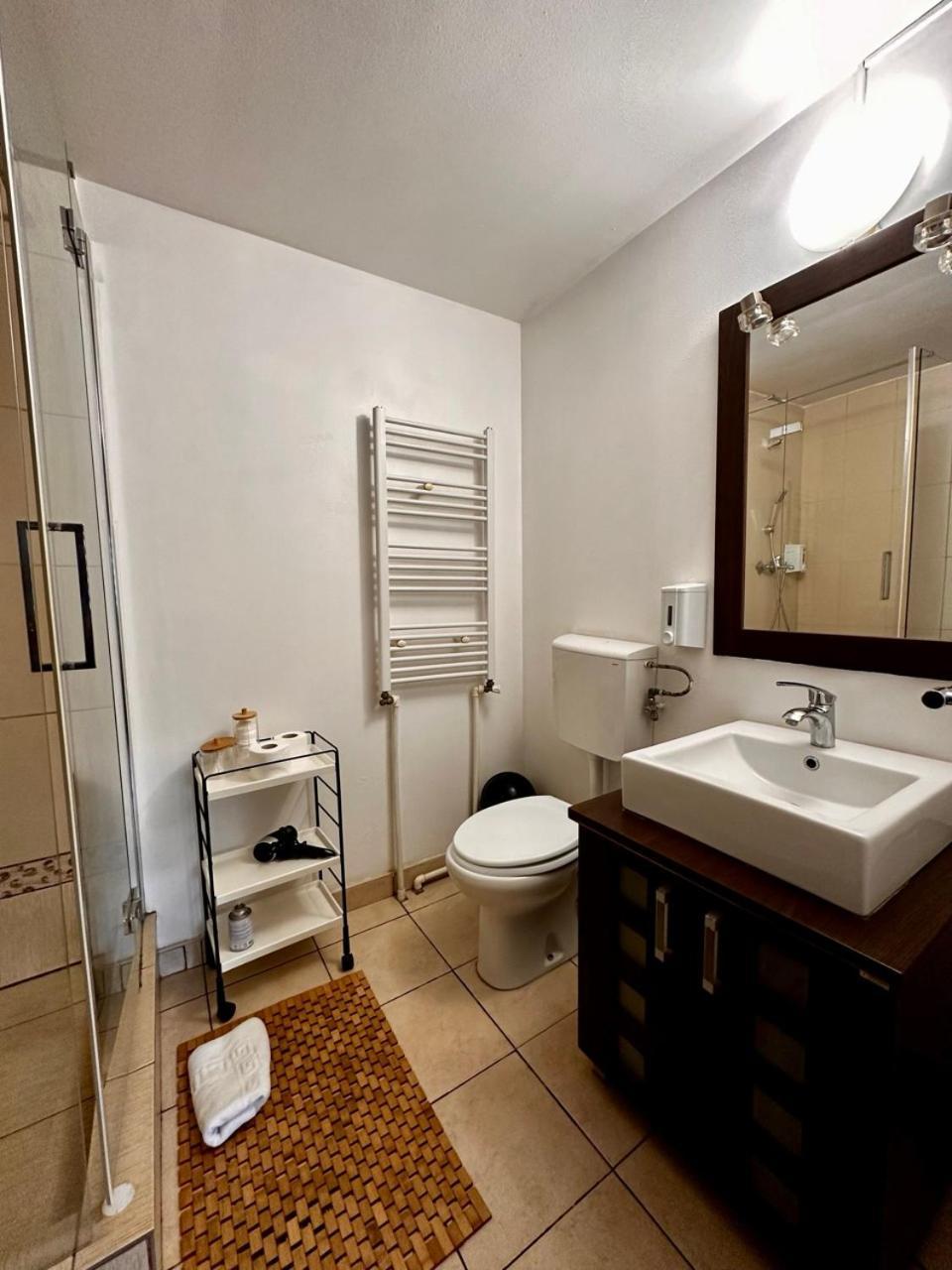 Conta Apartment Bucharest Luaran gambar