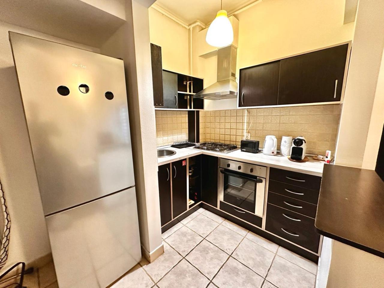 Conta Apartment Bucharest Luaran gambar