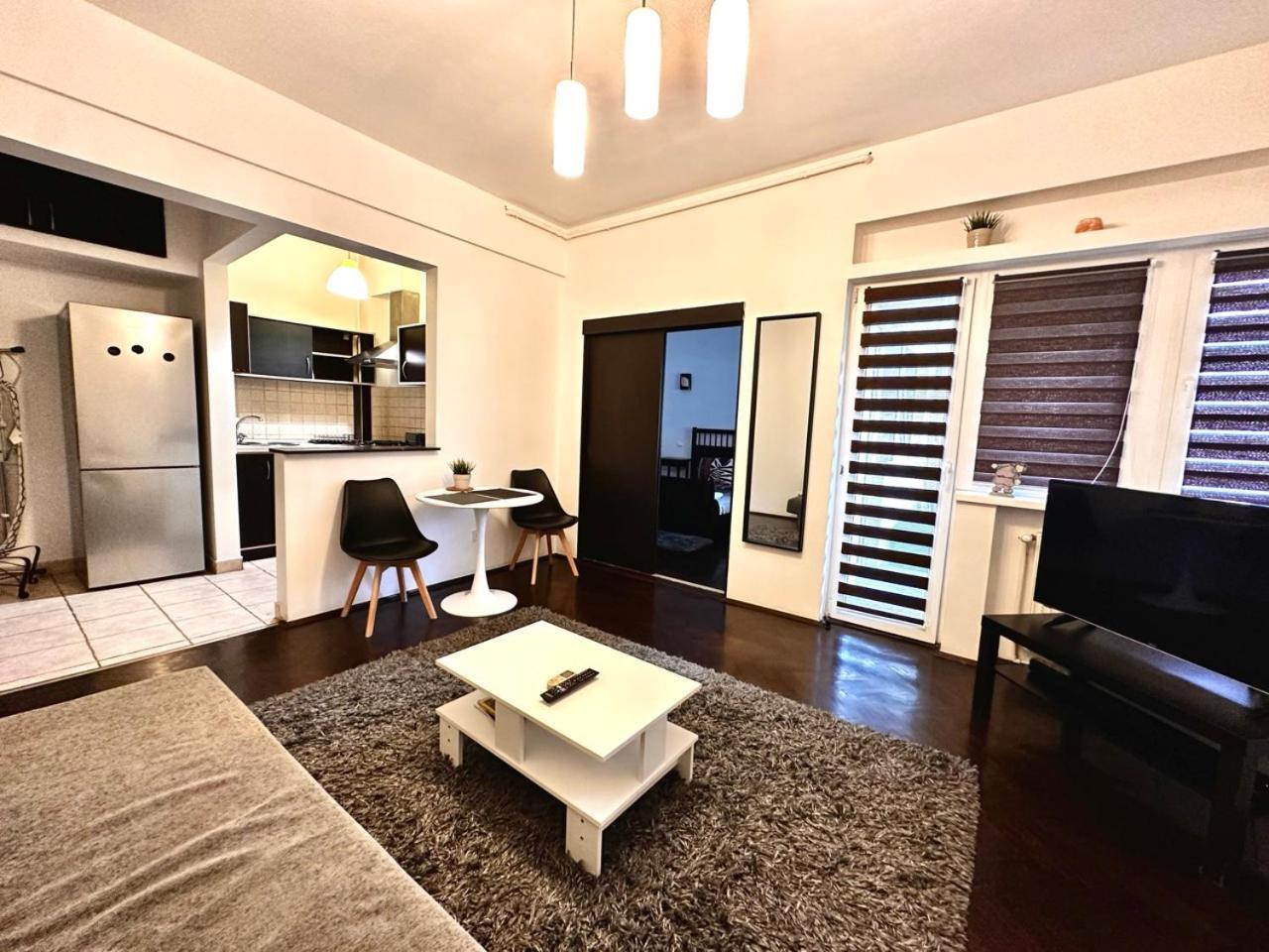 Conta Apartment Bucharest Luaran gambar