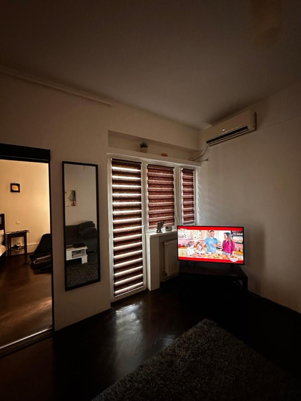 Conta Apartment Bucharest Luaran gambar